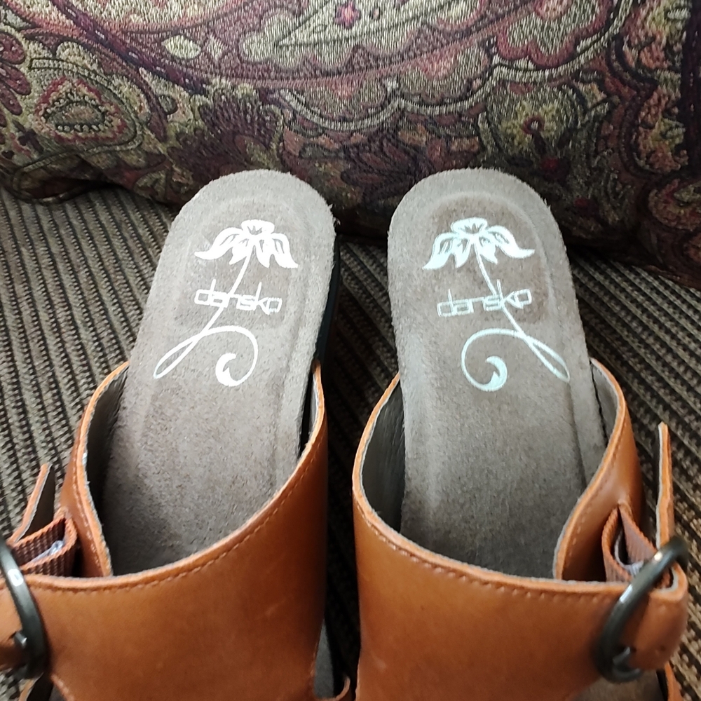 DANSKO FERN Brown Leather Slip On Buckle Platform Wedge Sandals Sz 39 US 8-8.5 - Picture 7 of 12